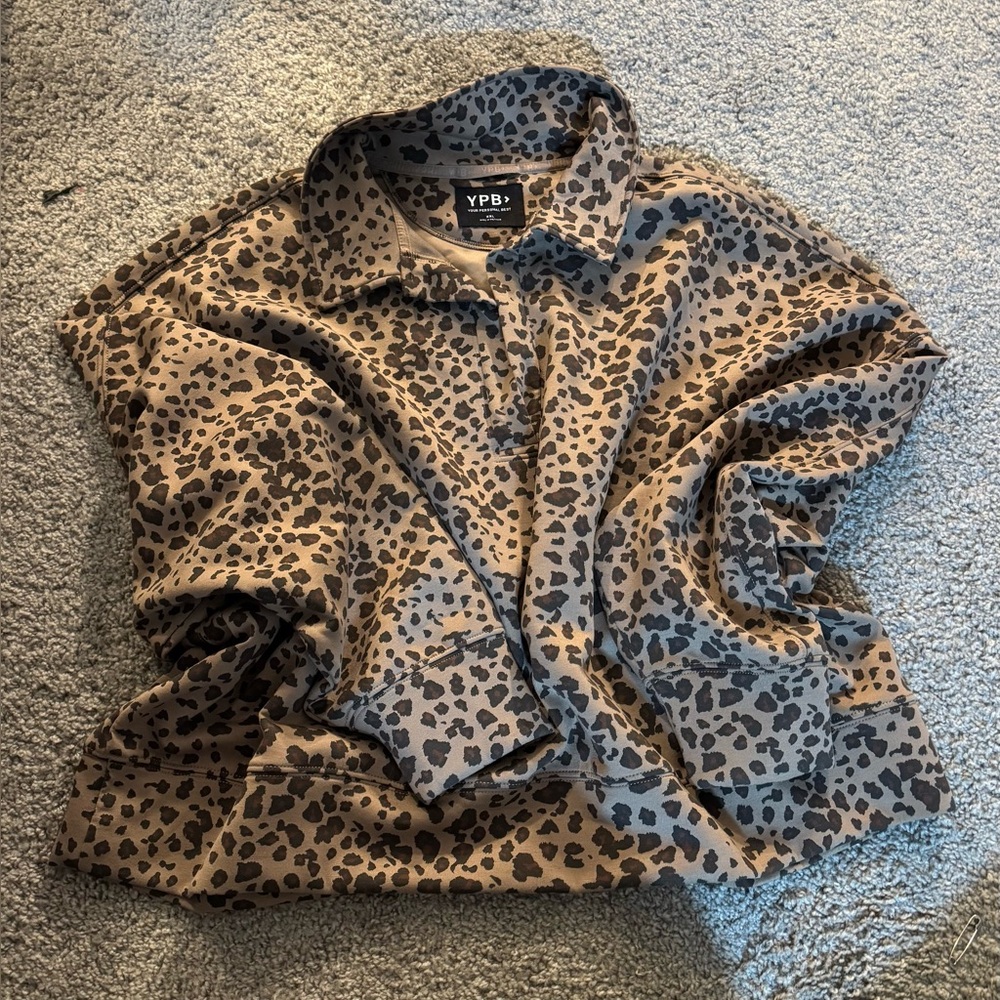 Abercrombie & Fitch YPB neoKnit Leopard Sweatshirt XXL